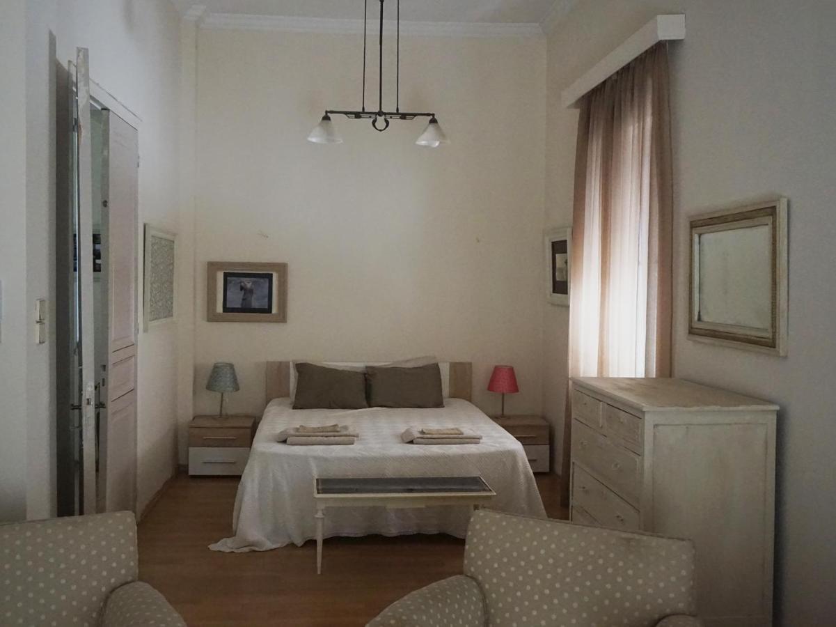 Independent Entrance Apt - 130M2 - Garden - Private Parking Διαμέρισμα Αθήνα Εξωτερικό φωτογραφία